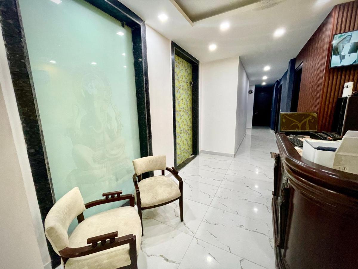 Lime Boutique B&B Gk-1 At Kailash Colony Metro , Greater Kailash Near Eros Hotel Nehru Place Ню Делхи Екстериор снимка