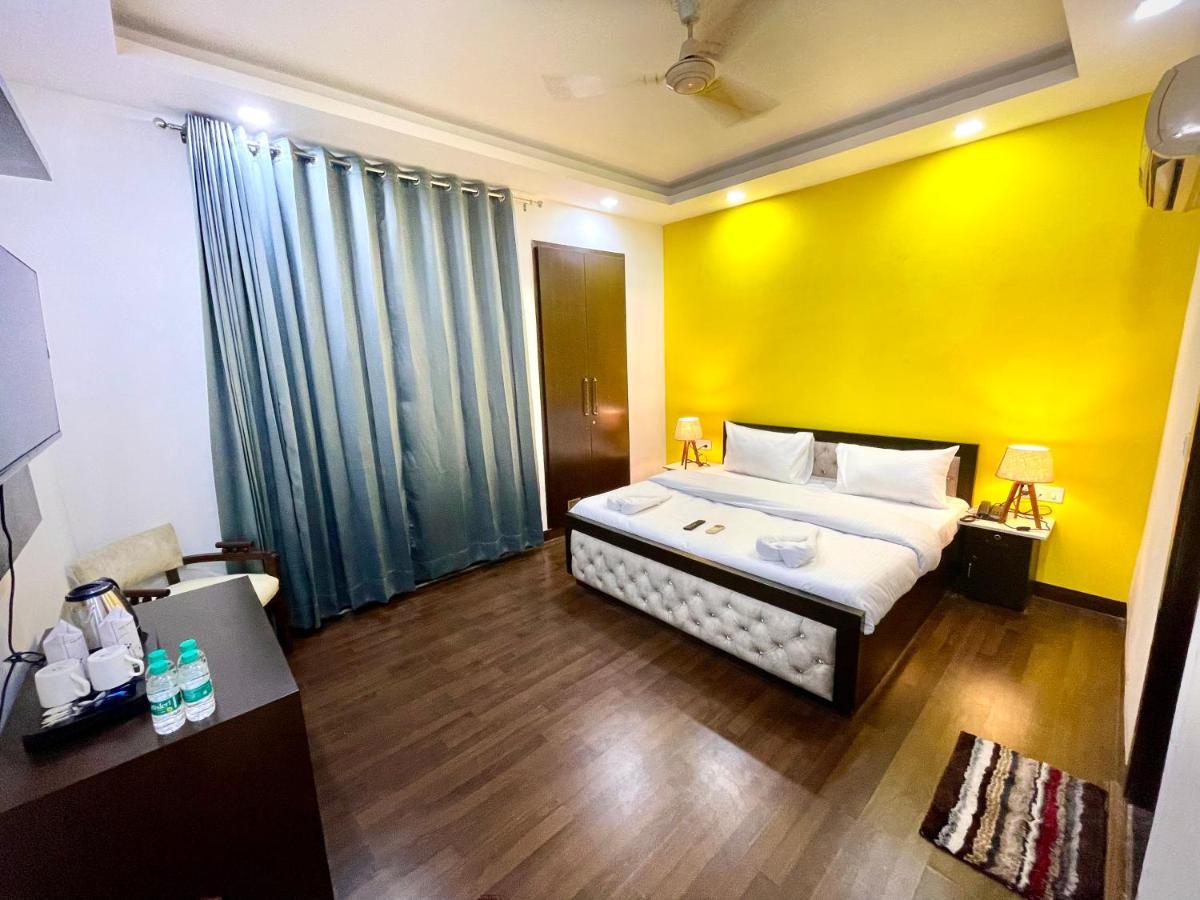 Lime Boutique B&B Gk-1 At Kailash Colony Metro , Greater Kailash Near Eros Hotel Nehru Place Ню Делхи Екстериор снимка