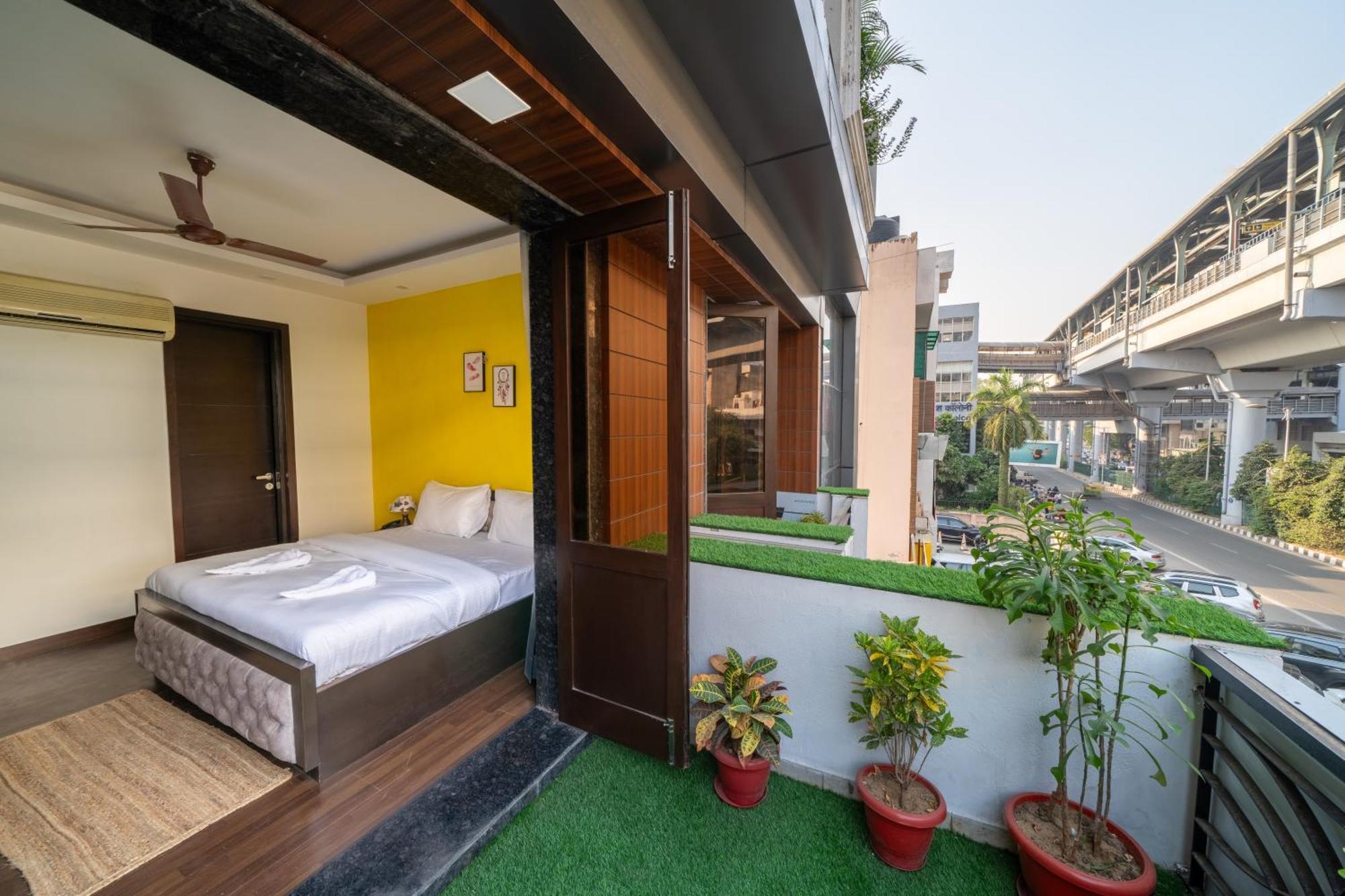 Lime Boutique B&B Gk-1 At Kailash Colony Metro , Greater Kailash Near Eros Hotel Nehru Place Ню Делхи Екстериор снимка